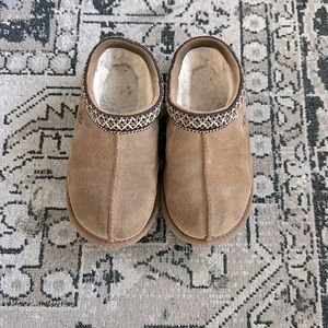 Tasman Ugg slippers